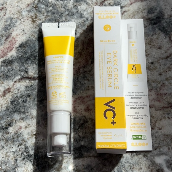 OOTD EVE VEGAN DARK CIRCLE EYE SERUM -VITAMIN C - Picture 5 of 16